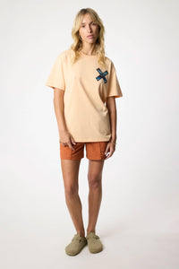 APRICOT CLASSIC TEE