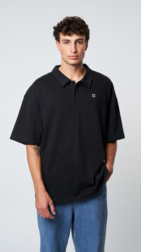 POLO PATCH NEGRO