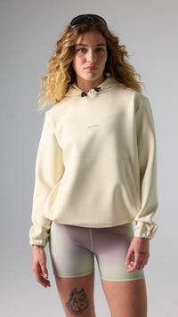 SUDADERA CON CAPUCHA TECH DUSTY CREAM