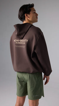 SUDADERA CON CAPUCHA NON-GRAVITY SOLID BROWN