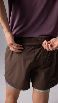 SOLID BROWN TRAIL SHORTS