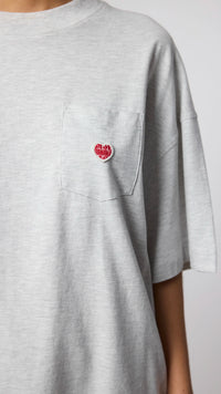 LIGHT GREY MELANGE HEART POCKET TEE