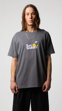 CAMISETA SUN SEEKERS ASH